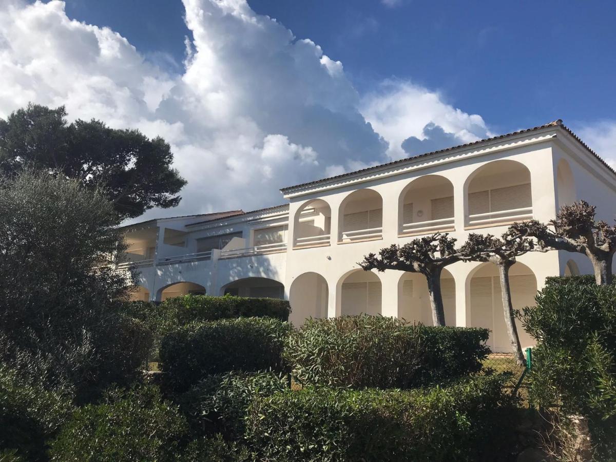 Coves Noves Nice Apartment Of 75 M2 10 Minutes Walk From The Beach Of Arenal D'En Castell Ес Меркадал Екстериор снимка
